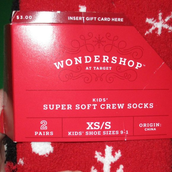 Christmas Socks Two Pairs Red Holiday Crew XS/S Kids 9-11 Plaid and Snowflakes - Picture 1 of 5